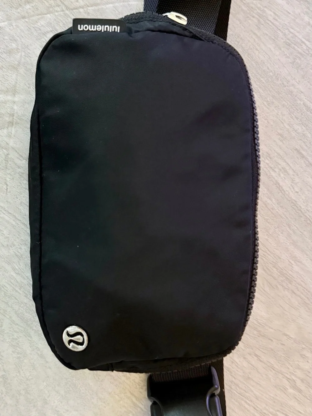 Everywhere Belt Bag 1L